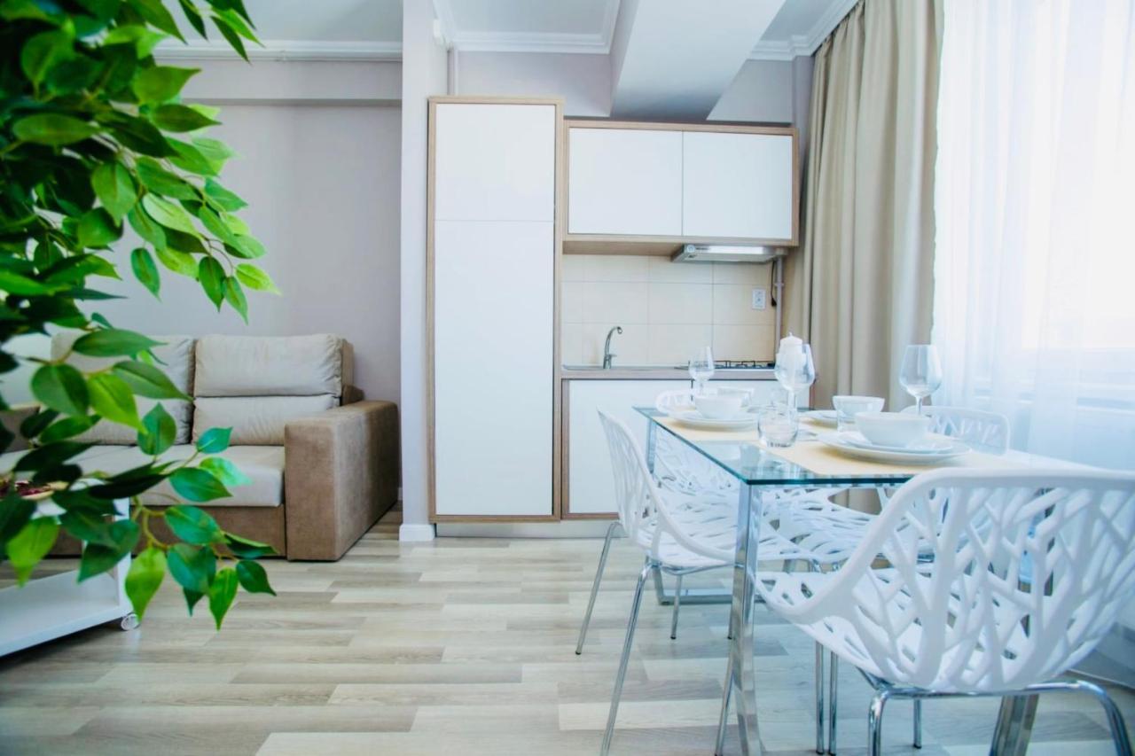 Apartament Crazy Summerland Mamaia Exterior photo