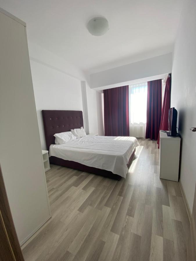 Apartament Crazy Summerland Mamaia Exterior photo