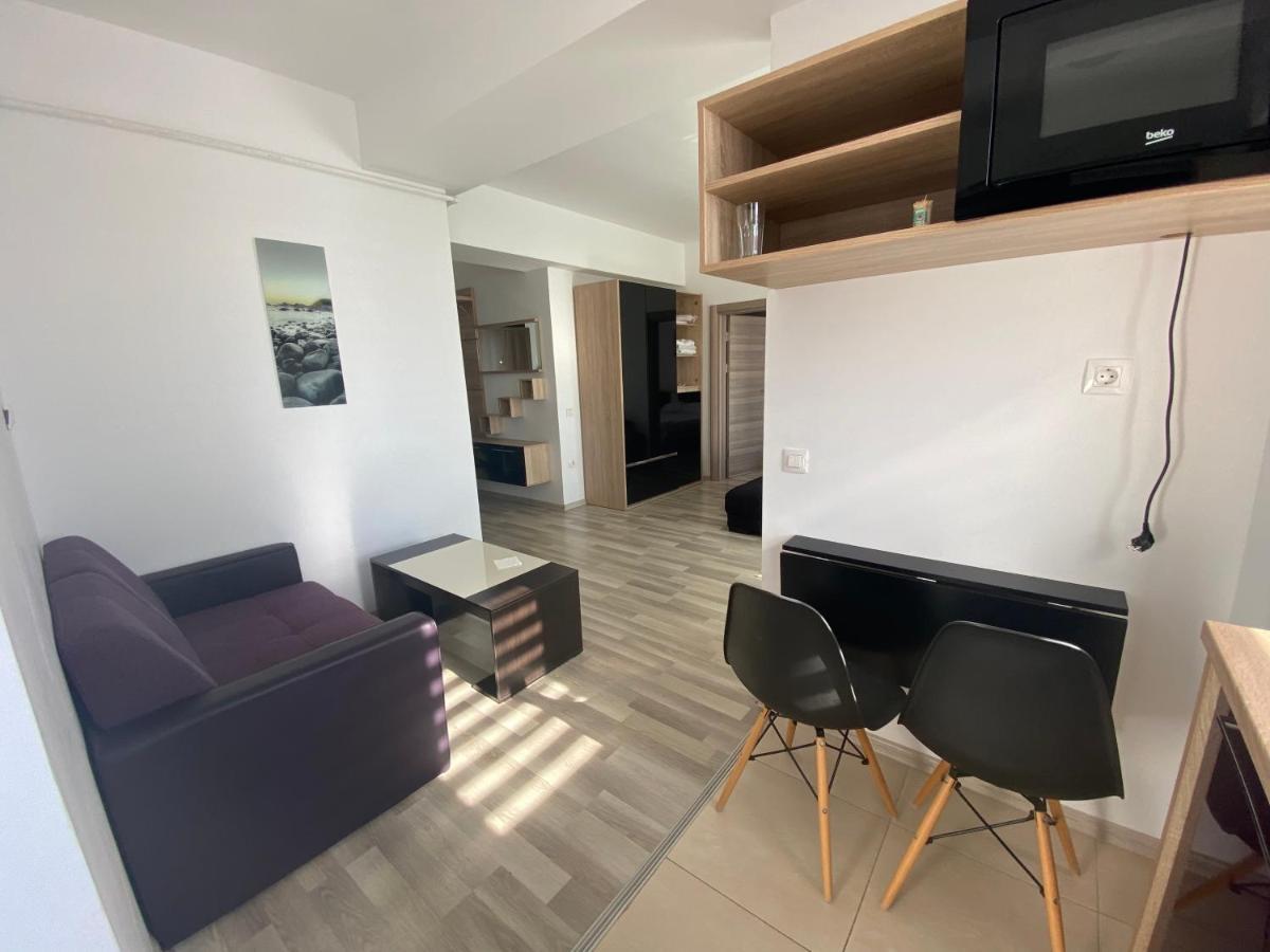 Apartament Crazy Summerland Mamaia Exterior photo