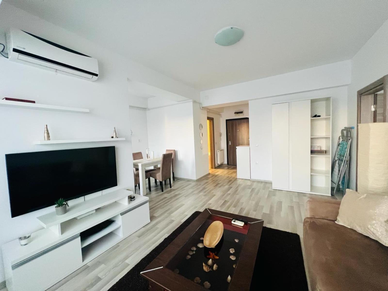 Apartament Crazy Summerland Mamaia Exterior photo